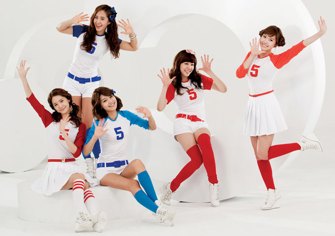 Girls' Generation (SNSD) для Domino Pizza.