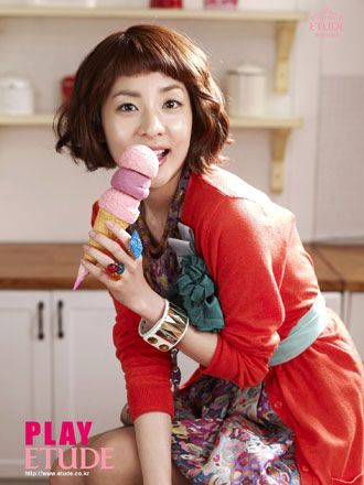Sandara Park рекламирует Etude House.