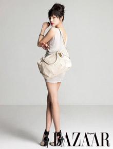 Park Si Yeon в журнале Harper's Bazaar.