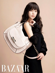Park Si Yeon в журнале Harper's Bazaar.