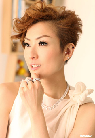 Новые фотографии Sammi Cheng.