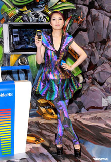 Miriam Yeung на тусовке Nokia.
