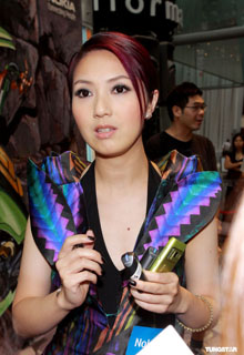 Miriam Yeung на тусовке Nokia.