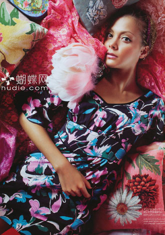 Фотографии Anna Tsuchiya в Sweet.
