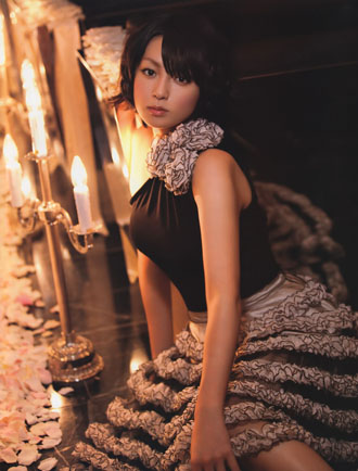 Kyoko Fukada в журнале Flash.