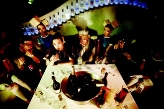 G-Dragon и TOP из группы Big Bang.
