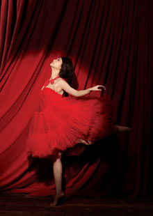 Новые танцы Rainie Yang.